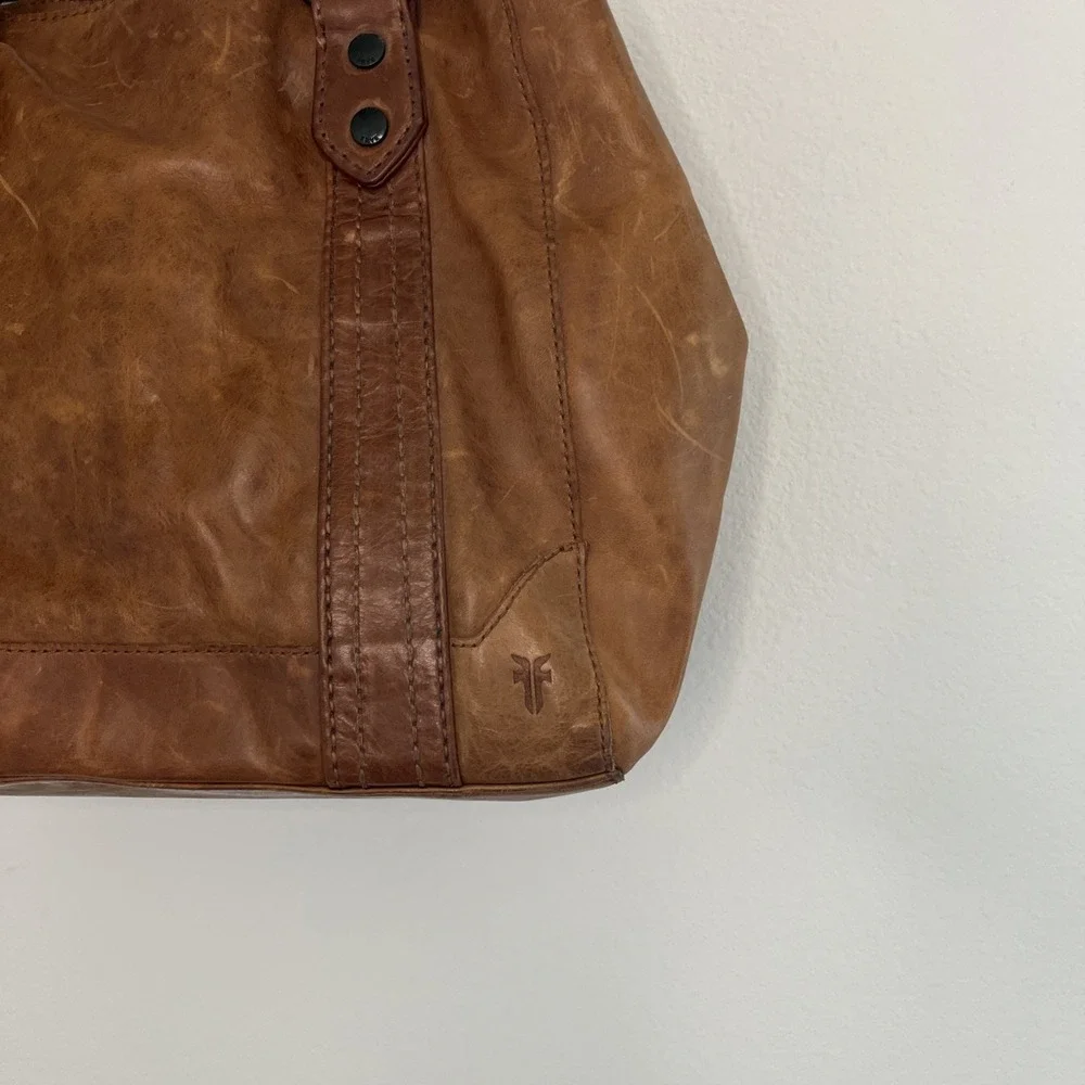 Frye Melissa Brown Cognac Leather Shoulder Bag  Distressed Boho Western New